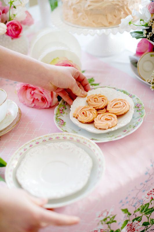 Valentine's Cake and Rose Almond Spritz - #YouSparkle Valentine's Day | Faith, Hope, Love, and Luck Survive Despite a Whiskered Accomplice