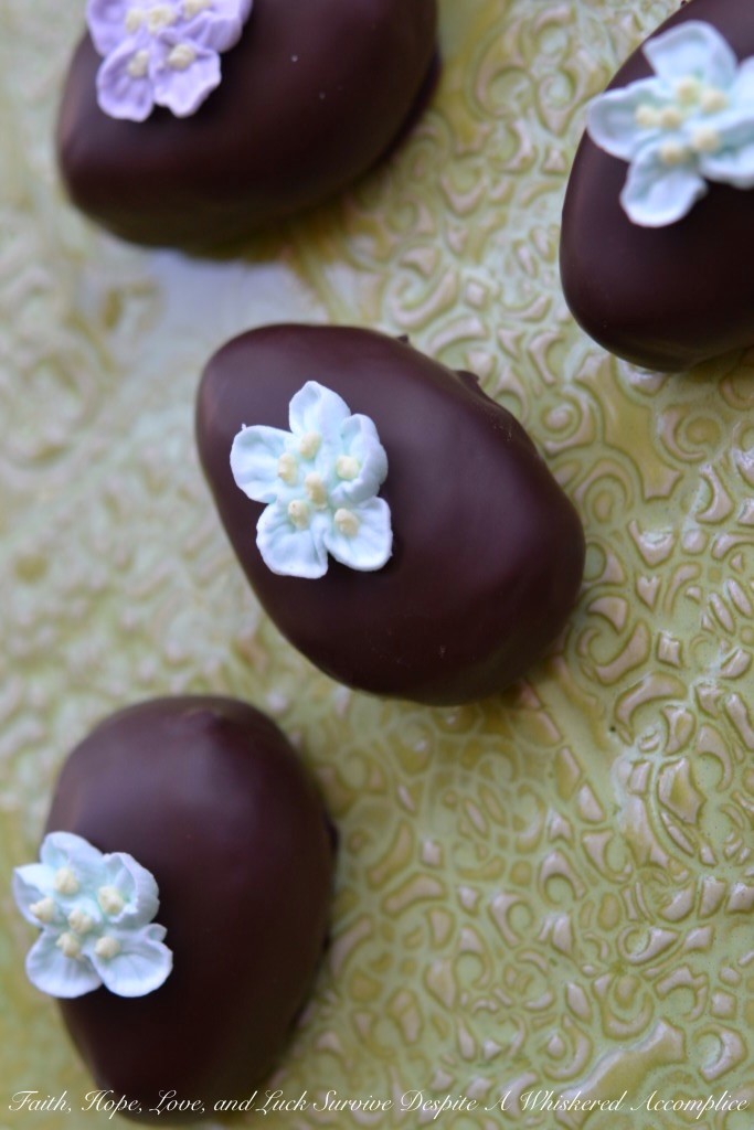 Retro Peanut Butter Easter Eggs - Imagine the creamy, peanut butter goodness of traditional church-style chocolate-covered eggs combined with the delightful, melt-in-your-mouth texture of retro potato candy. The result? These sweet and festive Retro Peanut Butter Easter Eggs. Forget generic, store-bought peanut butter eggs; these homemade treats, filled with a combination of peanut butter, mashed potatoes, and powdered sugar, are coated in rich semi-sweet chocolate and are sure to become your new Easter favorite. They're perfect for celebrating the holiday and will make a fantastic addition to any Easter basket.