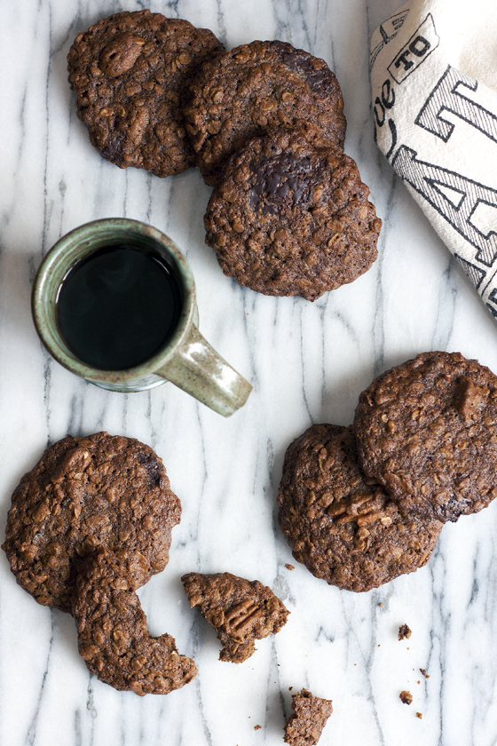 Oatmeal Cookies with Molasses and Bacon Fat | Faith, Hope, Love, and Luck Survive Despite a Whiskered Accomplice
