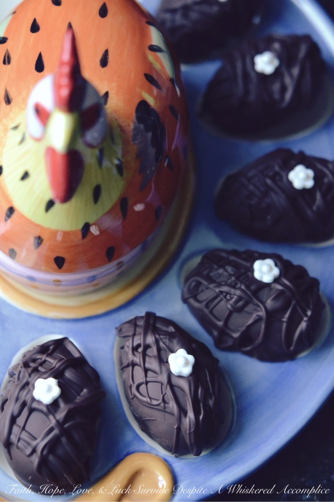 Butterfinger Eggs with Vanilla - Forget about throwing away that leftover Halloween candy corn. This simple, five-ingredient recipe for peanut butter and chocolate Easter eggs uses candy corn, peanut butter, vanilla, semi-sweet chocolate chips, and a touch of shortening to create a shockingly delicious faux-Butterfinger experience, perfectly shaped for springtime celebrations. If you just so happen to have a bag of candy corn on hand and are looking for a unique and unforgettably delicious Easter treat, this is one recipe you absolutely have to try.