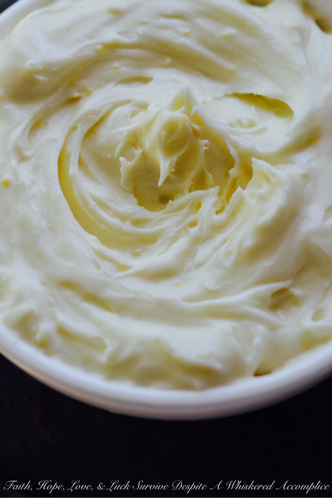 It literally takes five minutes and five ingredients to make THE BEST CREAM CHEESE ICING ever, so why settle for store-bought icing when this homemade version with fresh lemon zest and vanilla tastes so much better?