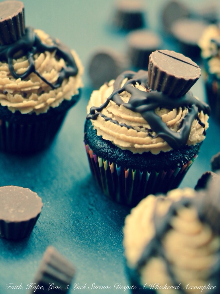 Reese's Minis Cupcakes | Faith, Hope, Love, and Luck Survive Despite a Whiskered Accomplice