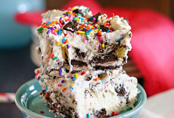 Cake Batter Oreo Cheesecake Dessert | Faith, Hope, Love, and Luck Survive Despite a Whiskered Accomplice