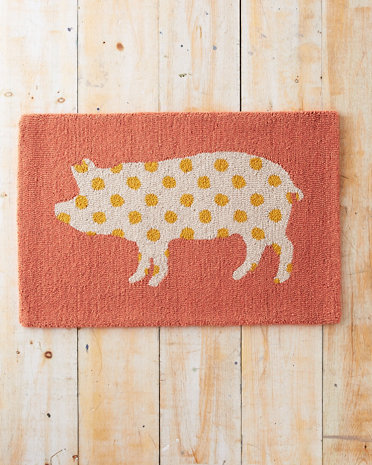 Pig Silhouette Hooked Wool Rug | Faith, Hope, Love, and Luck Survive Despite a Whiskered Accomplice