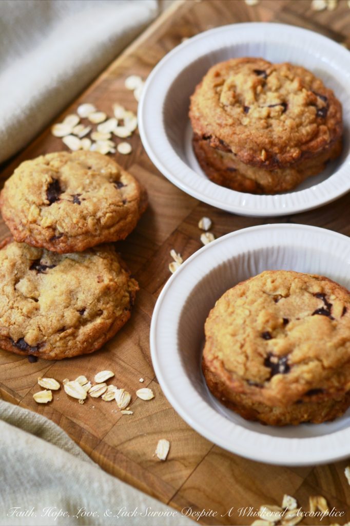 Brown Butter Oatmeal Chocolate Chunk Cookies - Chocolate chunks, oatmeal, and brown butter help make these cookies impossibly sweet, buttery, and irresistible. They are the perfect gift to say welcome to a new neighbor, enjoy at a cookout, or just eat on a plain ol' Wednesday afternoon.