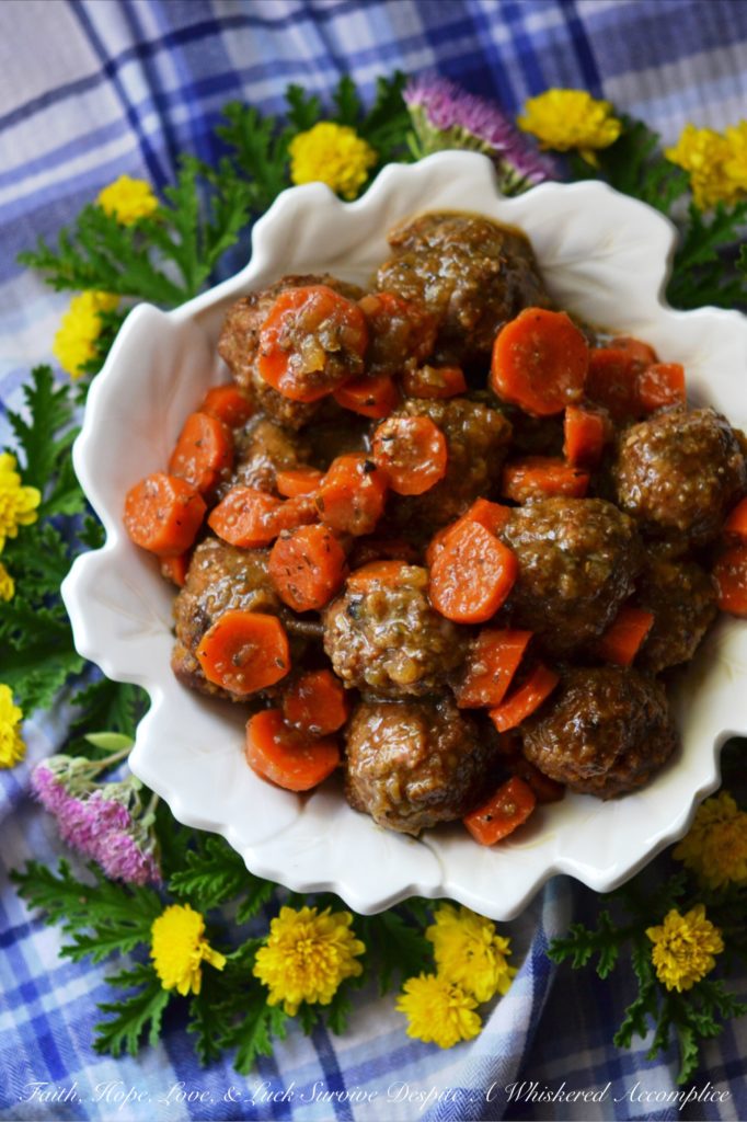 Oktoberfest Smokehouse Bourbon Meatballs - Celebrate Octoberfest this year with a little bit of help from Stubb's Smokehouse Bourbon Cookin' Sauce. With the help of Stubb's, you'll have flavorful crockpot meatballs in almost no time at all. Perfect for game day, Oktoberfest, or just a snack-dinner Thursday.