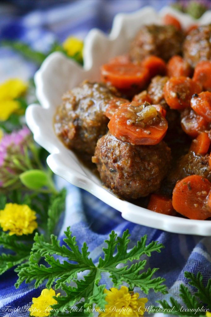 Oktoberfest Smokehouse Bourbon Meatballs - Celebrate Octoberfest this year with a little bit of help from Stubb's Smokehouse Bourbon Cookin' Sauce. With the help of Stubb's, you'll have flavorful crockpot meatballs in almost no time at all. Perfect for game day, Oktoberfest, or just a snack-dinner Thursday.