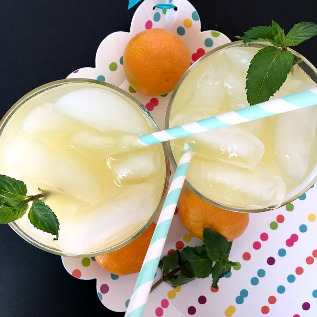 Orange Peppermint Lemonade - Sugar Bananas