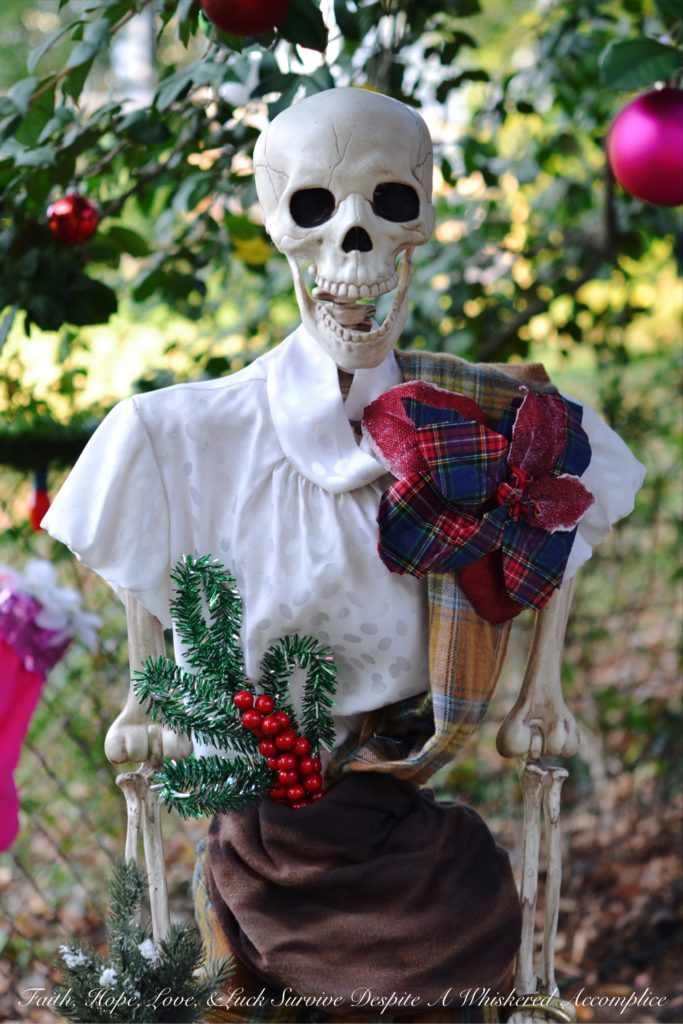 A look at The Historic Herndon Halloween House (Herndon, VA) 2017 "The Nightmare Before Christmas" themed Scottish Skeleton Clan Army.