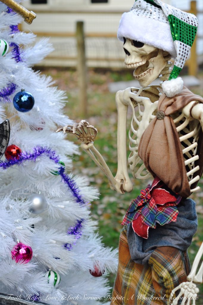 A look at The Historic Herndon Halloween House (Herndon, VA) 2017 "The Nightmare Before Christmas" themed Scottish Skeleton Clan Army.