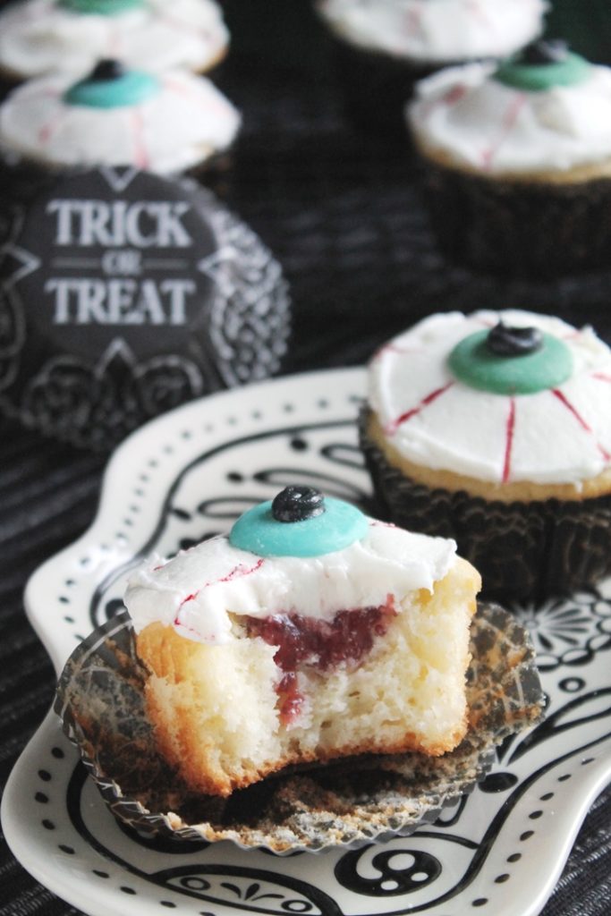October's arrival, autumn's falling leaves, and fall's cooler temperatures have all of us craving Halloween's sweet and spooky dessert treats.