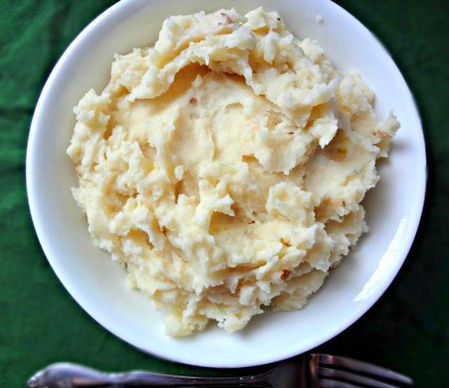 Brown Butter Mashed Potatoes - The Cooking Actress | Bring something new to your Thanksgiving table with this November roundup of unique holiday recipes from some of your favorite food bloggers.