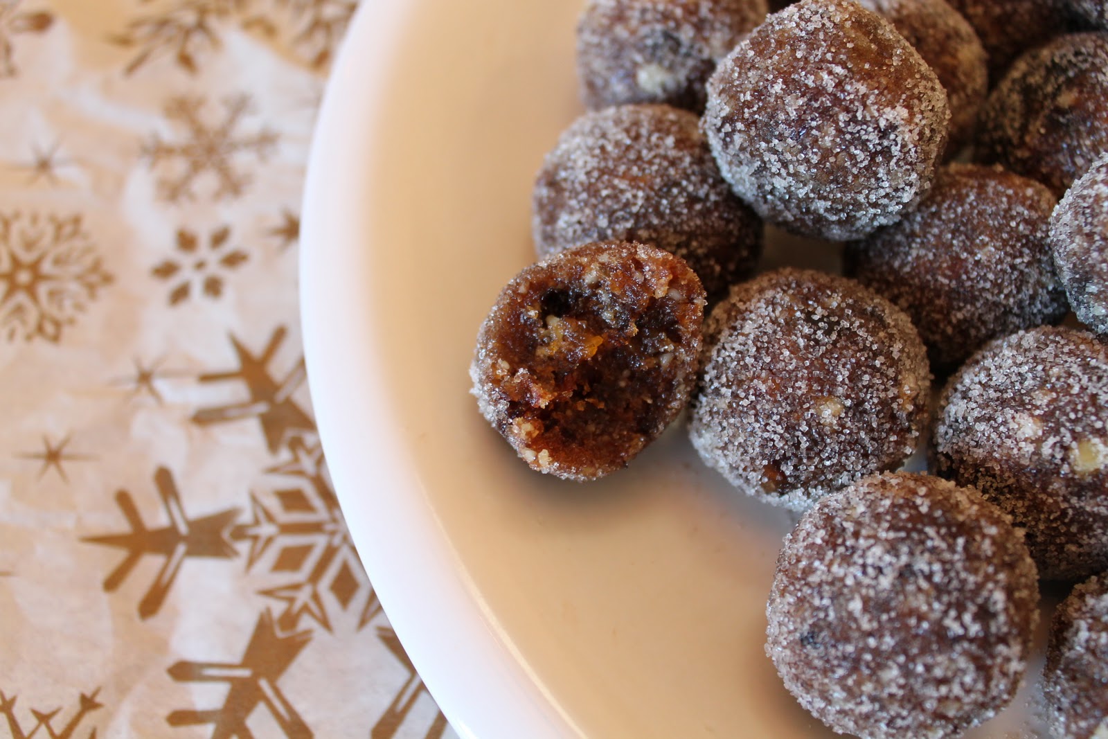 Check out our Monthly Meal Plan for Christmas and New Year's Eve festive dessert and appetizer recipes perfect for your holiday celebration.