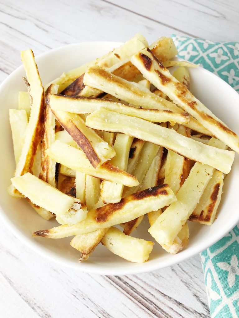 The month of January is all about making healthier choices and starting the new year off right. These healthy round-up recipes should help with that.