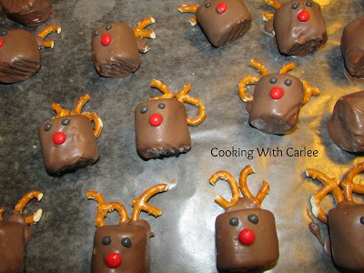 Welcome to the Friday Frenzy, the best food and craft link party on the web. Visit us this week to see what recipes and crafts we are most excited about.