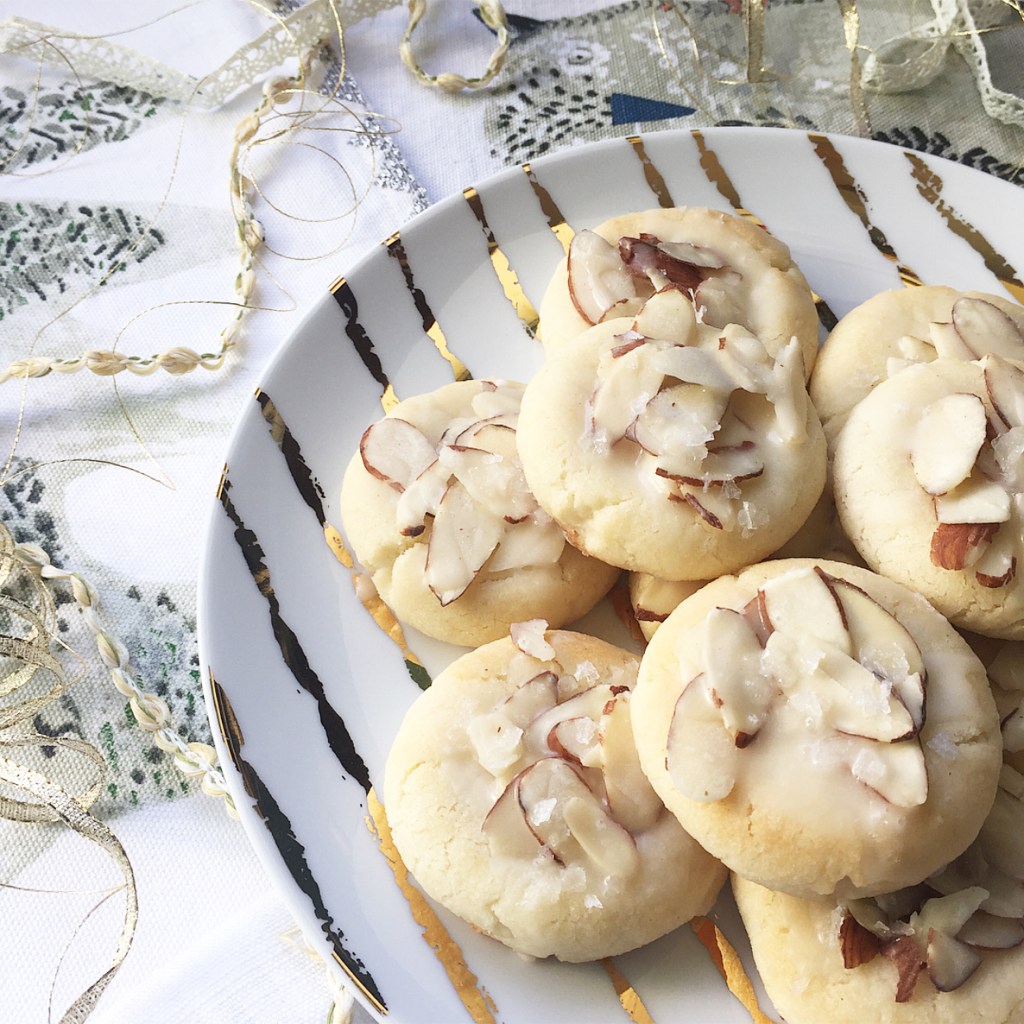 Kicking the holiday season off with a Christmas foodie photo challenge on Instagram, sharing the gift of festive seasonal recipes. #ChristmasFoodieChallenge