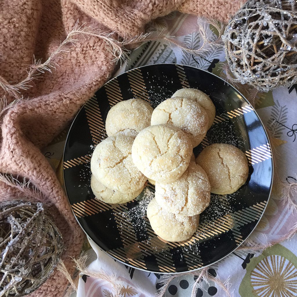 Kicking the holiday season off with a Christmas foodie photo challenge on Instagram, sharing the gift of festive seasonal recipes. #ChristmasFoodieChallenge