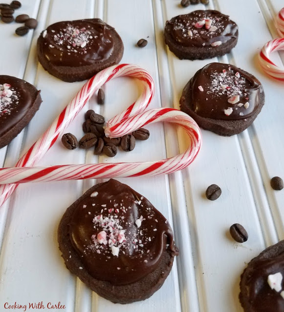 Welcome to the Friday Frenzy, the best food and craft link party on the web. Visit us this week to see what recipes and crafts we are most excited about.