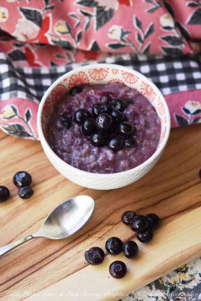 Quick Weekday Oatmeal for One - Delicious and nutritious quick weekday oatmeal for one in five minutes. There's no longer any excuse not to have a healthy breakfast during the week.