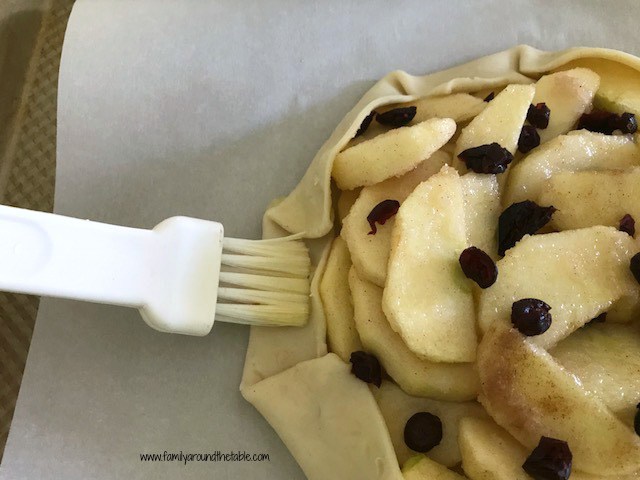 Welcome to the Friday Frenzy, the best food and craft link party on the web. Visit us this week to see what recipes and crafts we are most excited about.