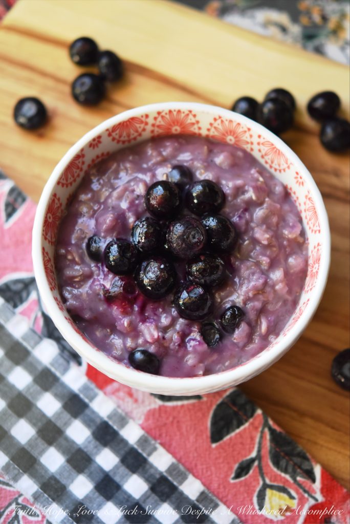 Quick Weekday Oatmeal for One - Delicious and nutritious quick weekday oatmeal for one in five minutes. There's no longer any excuse not to have a healthy breakfast during the week.