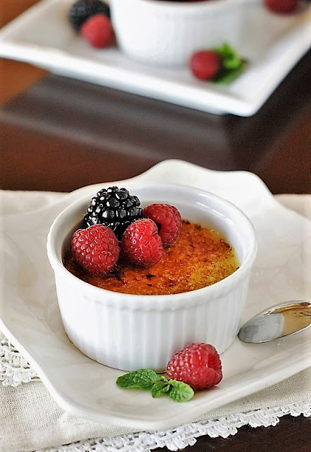 Welcome to the Friday Frenzy, the best food and craft link party on the web. Visit us this week to see what recipes and crafts we are most excited about.