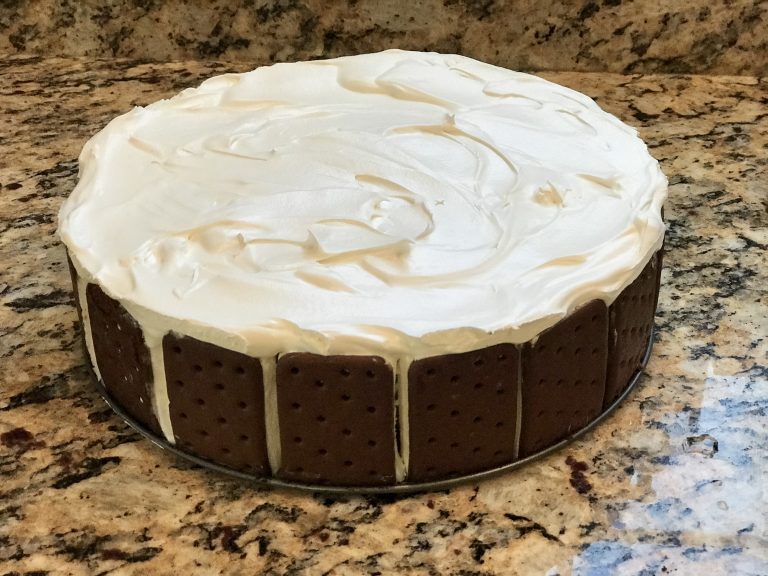 Treat your family to a new breakfast, side, dessert or main dish recipe. Let our most-loved and often requested family favorites become your new family favorites.