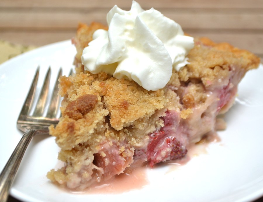 French Strawberry Rhubarb Pie - Crafty Cooking Mama - Now that the warmer weather is finally making itself known, it's time to share some "Spring Inspired Recipes." We've rounded up a few of our favorite spring-worthy favorites for this April Recipe Round-Up.