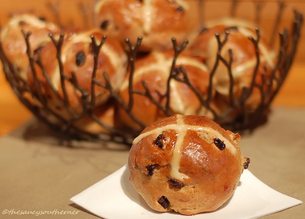 Hot Cross Buns - The Saucy Southerner - Now that the warmer weather is finally making itself known, it's time to share some "Spring Inspired Recipes." We've rounded up a few of our favorite spring-worthy favorites for this April Recipe Round-Up.