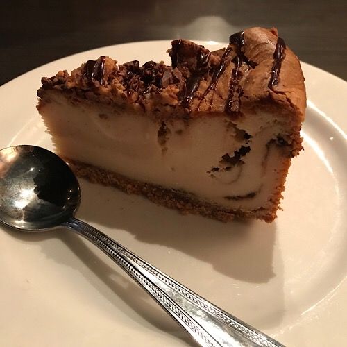 Reeses Peanut Butter Cup Cheesecake - Marilyns Treats - Welcome to the Friday Frenzy, the best food and craft link party on the web. Visit us this week to see what recipes and crafts we are most excited about.