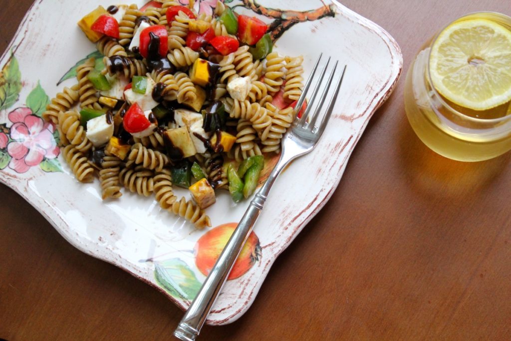 Vegetarian Pasta Salad with Herbed Balsamic - Girl Gone Mom - Now that the warmer weather is finally making itself known, it's time to share some "Spring Inspired Recipes." We've rounded up a few of our favorite spring-worthy favorites for this April Recipe Round-Up.
