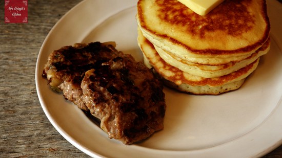 Apple Jalapeno Breakfast Sausage - Mrs. Kringe's Kitchen - Welcome to the Friday Frenzy, the best food and craft link party on the web. Visit us this week to see what recipes and crafts we are most excited about.