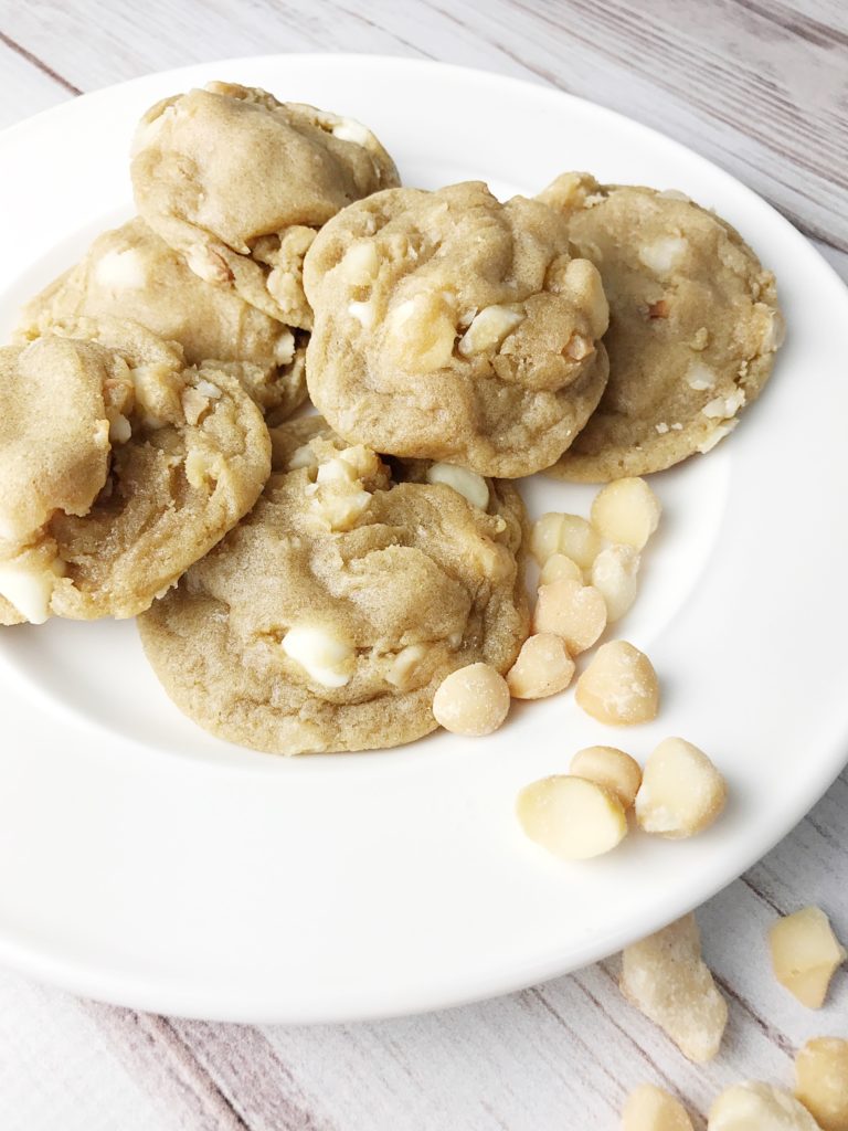 Macadamia Nut White Chocolate Chip Cookies - Kelly Lynn's Sweets & Treats - These mom-worthy recipes are delicious, flavorful, and simply perfect to help you celebrate Mother's Day. May's recipe round-up will help you plan the perfect meal to help let your mother know just how special she is to you.