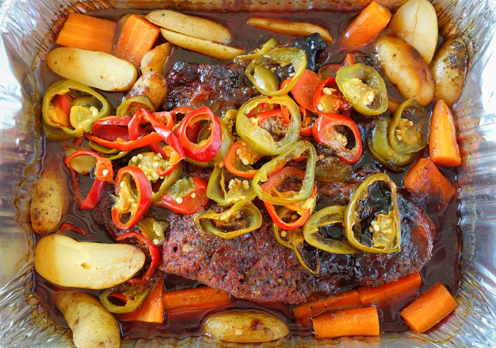 Alabama Pot Roast - The Bearded Hiker - Welcome to the Friday Frenzy, the best food and craft link party on the web. Visit us this week to see what recipes and crafts we are most excited about.