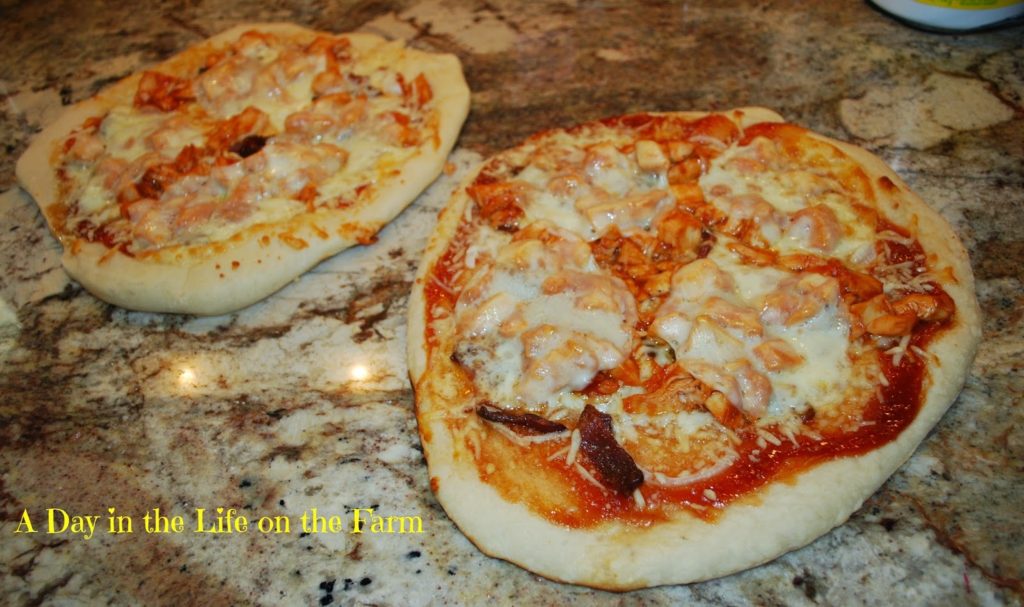 Grilled BBQ Chicken Pizza - A Day in the Life on the Farm - August 2018 Recipe Round-Up - For the month of August, we're sharing all of our favorite summertime recipes to make for a backyard barbecue, picnic, or cookout. After all, the warm summer weather won't stick around forever, so we need to spend as much time outdoors as possible before autumn arrives.