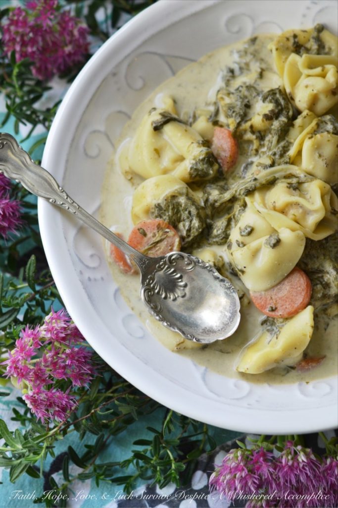 15-Minute Tortellini & Spinach Weeknight Soup - Faith, Hope, Love, & Luck - Now that the kids have gone back to school, there's a real need for quick and easy weeknight meals. This month's September Recipe Round-Up has plenty of recipe ideas that will help you get dinner on the table in as little time as possible.