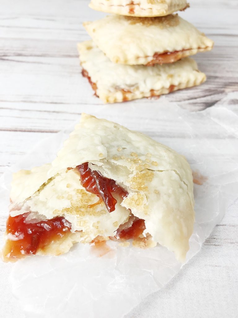 2 Ingredient Plum Jam Pop Tarts - Kelly Lynn's Sweets & Treats - Now that the kids have gone back to school, there's a real need for quick and easy weeknight meals. This month's September Recipe Round-Up has plenty of recipe ideas that will help you get dinner on the table in as little time as possible.
