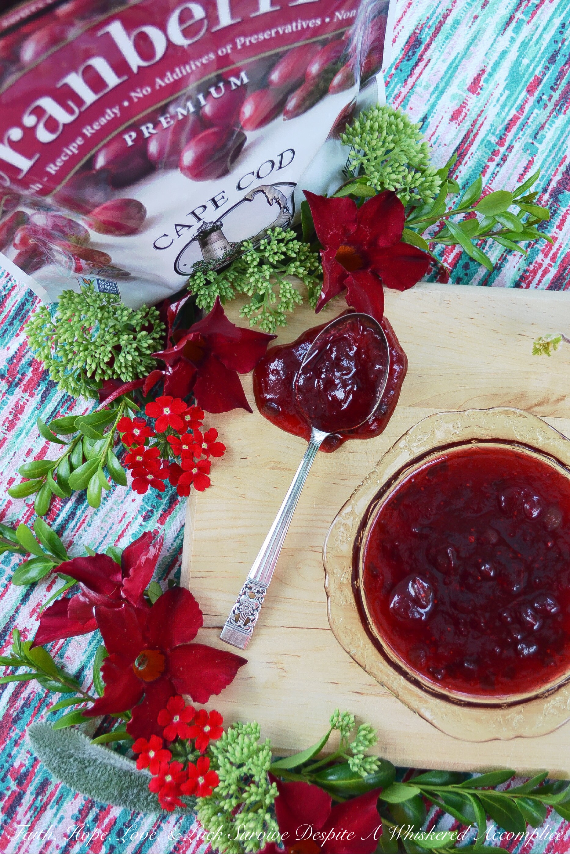 Sweet & Spicy Cranberry Jalapeño Jam Sauce - This sweet and spicy jam sauce, made with frozen cranberries and finely diced jalapenos, can be used to flavor so many recipes. Pour it over cream cheese then serve with crackers for a fast and flavorful appetizer, mix it into your favorite cocktail in lieu of simple syrup, or even use it to kick up the flavor of your favorite crockpot meatballs. Whichever way you choose to use it, I know you're going to simply adore this cranberry jalapeño jam sauce.