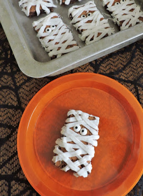 Mummy Brownies - Jolene's Recipe Journal - Welcome to the Friday Frenzy, the best food and craft link party on the web. Visit us this week to see what recipes and crafts we are most excited about.