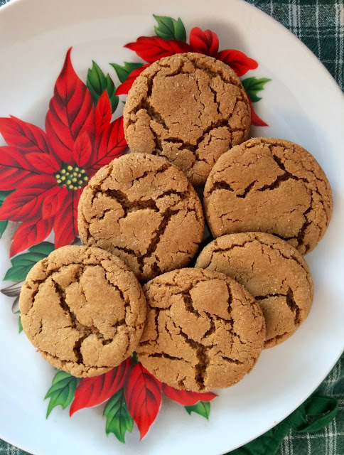 Chewy Molasses Spice Cookies - Savory Moments - Now that the holiday season has finally arrived, it's time to celebrate with some of our favorite festive recipes. Whether you're looking for a holiday appetizer to take to your work Christmas party, a quick weeknight dinner to make before picking out a tree, or a cookie or two to leave out for Santa on Christmas Eve, we've totally got you covered.