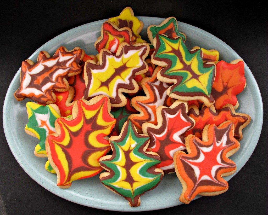 Decorated Thanksgiving Sugar Cookies - The Monday Box - Welcome to the Friday Frenzy, the best food and craft link party on the web. Visit us this week to see what recipes and crafts we are most excited about.