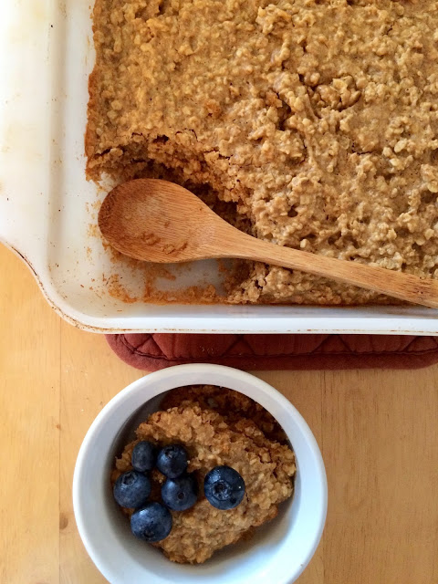 Baked Peanut Butter Oatmeal - Savory Moments - Now that the holidays are over and winter is here, it's time to break out the cozy winter recipes. Our recipe round-up this month, features lots of unique and delicious recipes to help you get over the winter blues, whether it be on a weekend when you have a little bit of extra time to spend in the kitchen, or on a busy weeknight when you're exhausted from shoveling snow.