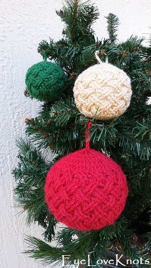 Celtic Weave Bauble Ornament - Free Crochet Pattern - EyeLoveKnot - Welcome to the Friday Frenzy, the best food and craft link party on the web. Visit us this week to see what recipes and crafts we are most excited about.
