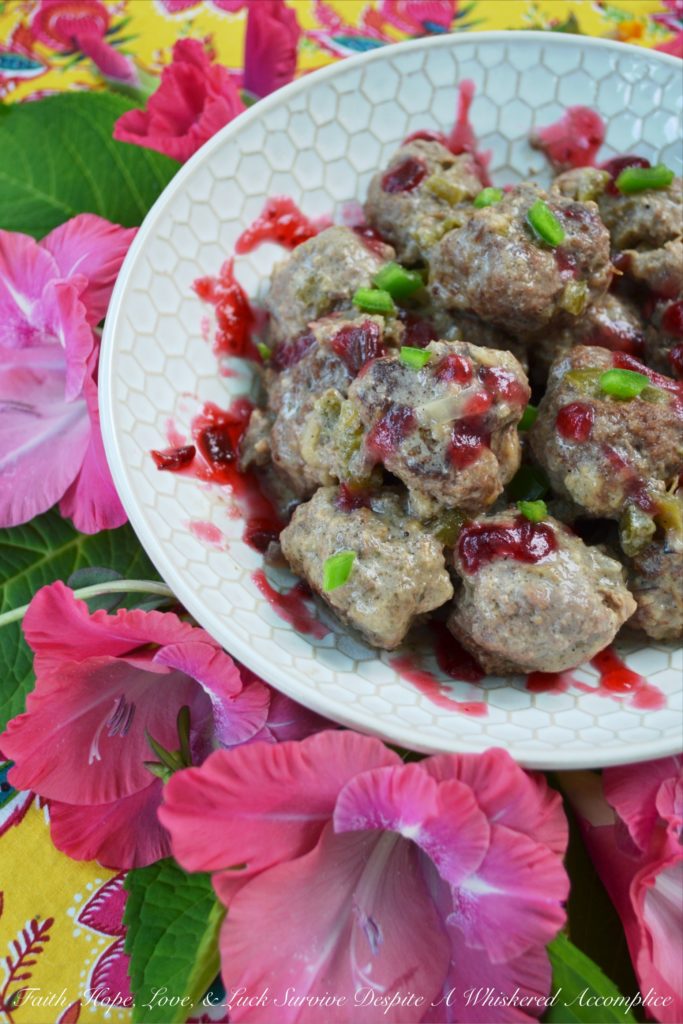 Crockpot Cranberry Jalapeño Swedish Meatballs - We're counting down the days until New Year's 2019 by sharing our best and favorite most mouth-watering and time-saving crockpot recipes of the year 2018.
