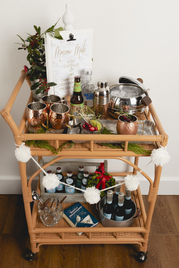 Holiday Home Tour Blog Hop - Kippi at Home - Welcome to the Friday Frenzy, the best food and craft link party on the web. Visit us this week to see what recipes and crafts we are most excited about.