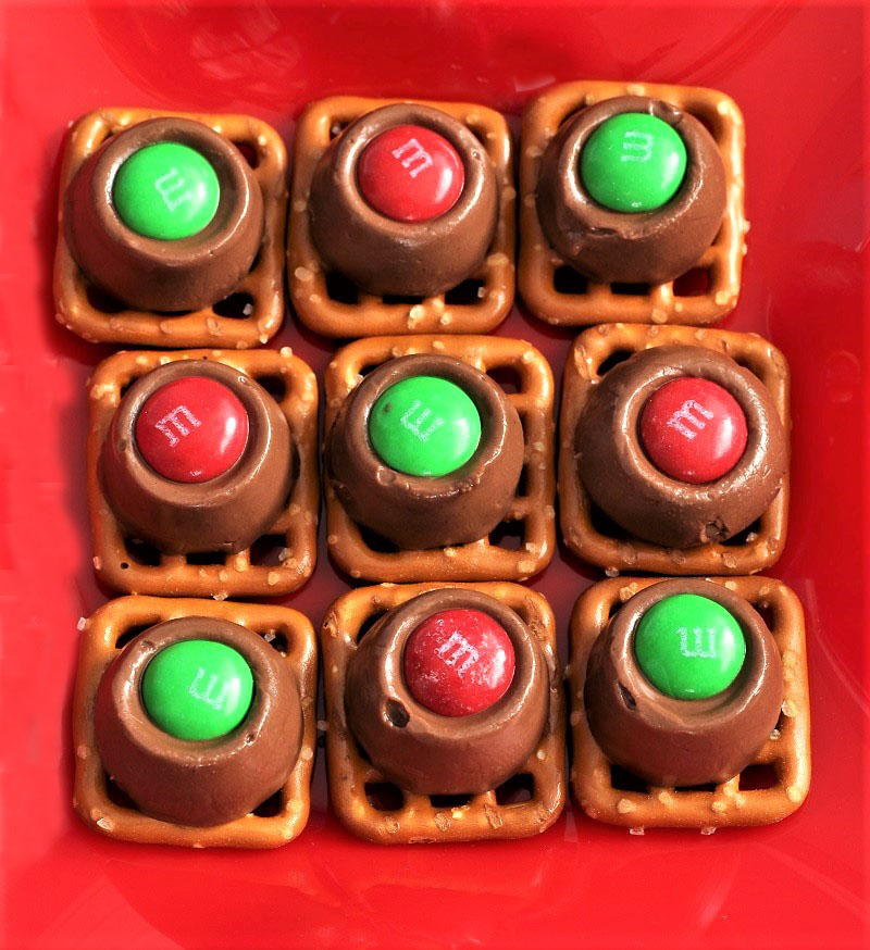 Rolo Pretzel Treats - My Recipe Treasures - Welcome to the Friday Frenzy, the best food and craft link party on the web. Visit us this week to see what recipes and crafts we are most excited about.