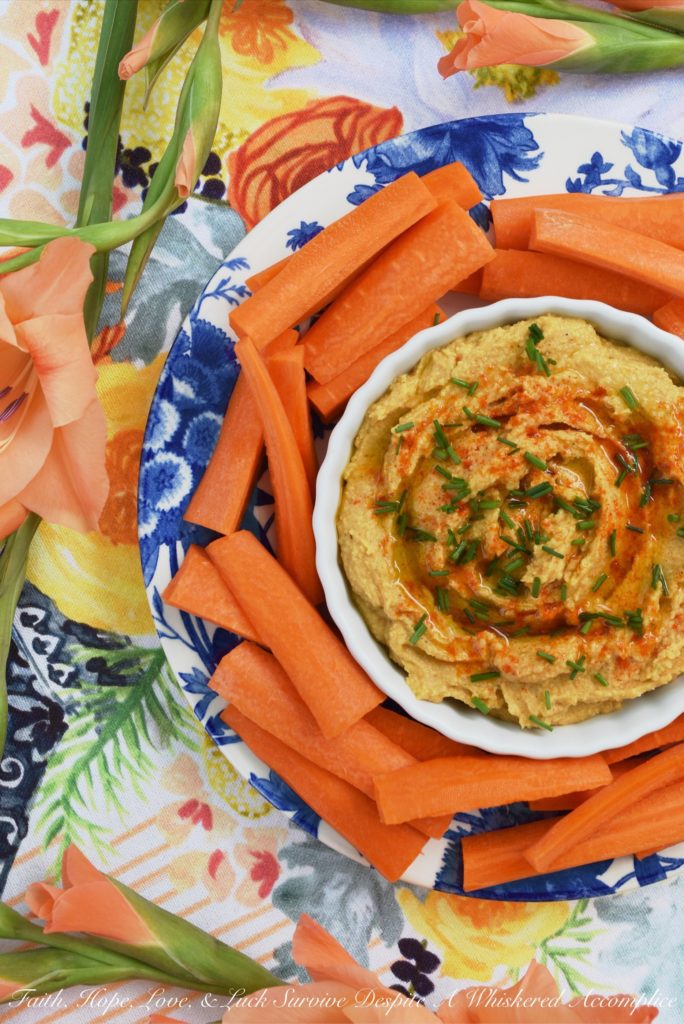 Smoky Southwestern Chickpea Hummus - We're counting down the days until New Year's 2018 by sharing our best and favorite appetizers and snacks of the year 2018.