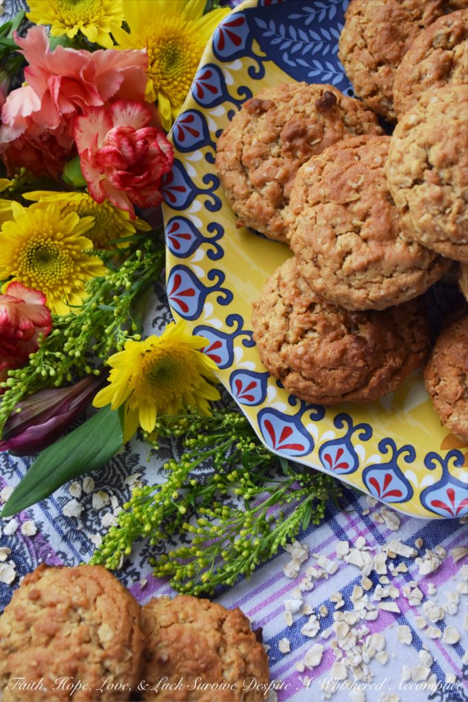 Peanut Butter & Honey Oatmeal Cookies - Oatmeal cookies are truly amazing, however, oatmeal cookies with peanut butter and honey added to them are even more amazing. Make sure you give these cake-like cookies a try. I promise you that you'll absolutely adore their unique texture and honey-kissed flavor.