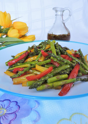Citrus Tarragon Asparagus Salad - Jolene's Recipe Journal - Now that winter is finally over, we're celebrating the warmer weather by sharing our favorite fresh springtime recipes. Come check out some of our favorite recipes, using fresh seasonal ingredients.