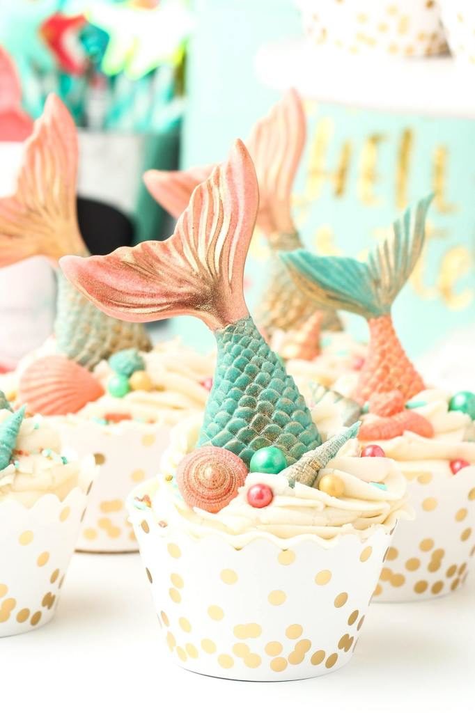 Easy Mermaid Tale Cupcakes and Popcorn - Sprinkle Pop - Welcome to Friday! Friday! Friday! Favorites! Each Friday we'll be sharing our favorite recipes of the week from other fabulous food bloggers, so make sure to visit and see what tasty over-the-top dishes we're most excited about.